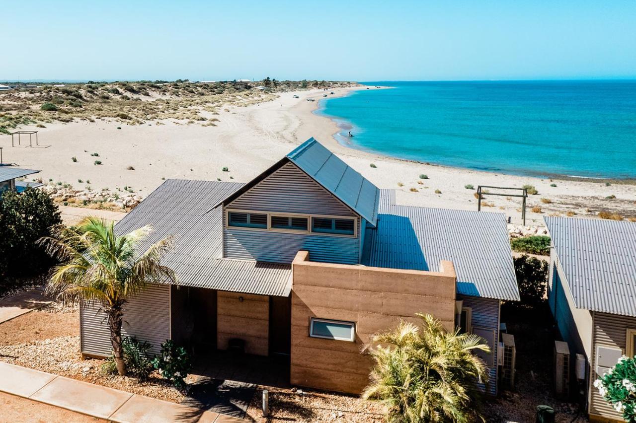 Mantarays Ningaloo Beach Resort Exmouth Bagian luar foto